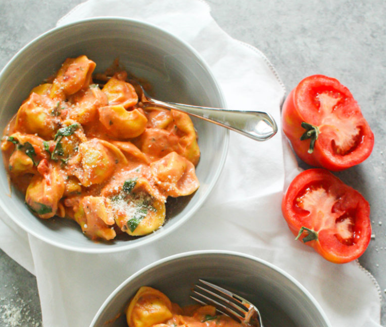 Tortellini au fromage, sauce rosée (Prix Réduit)